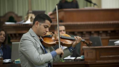 2013 Latino Spirit Awards Performer - Esteban Corona